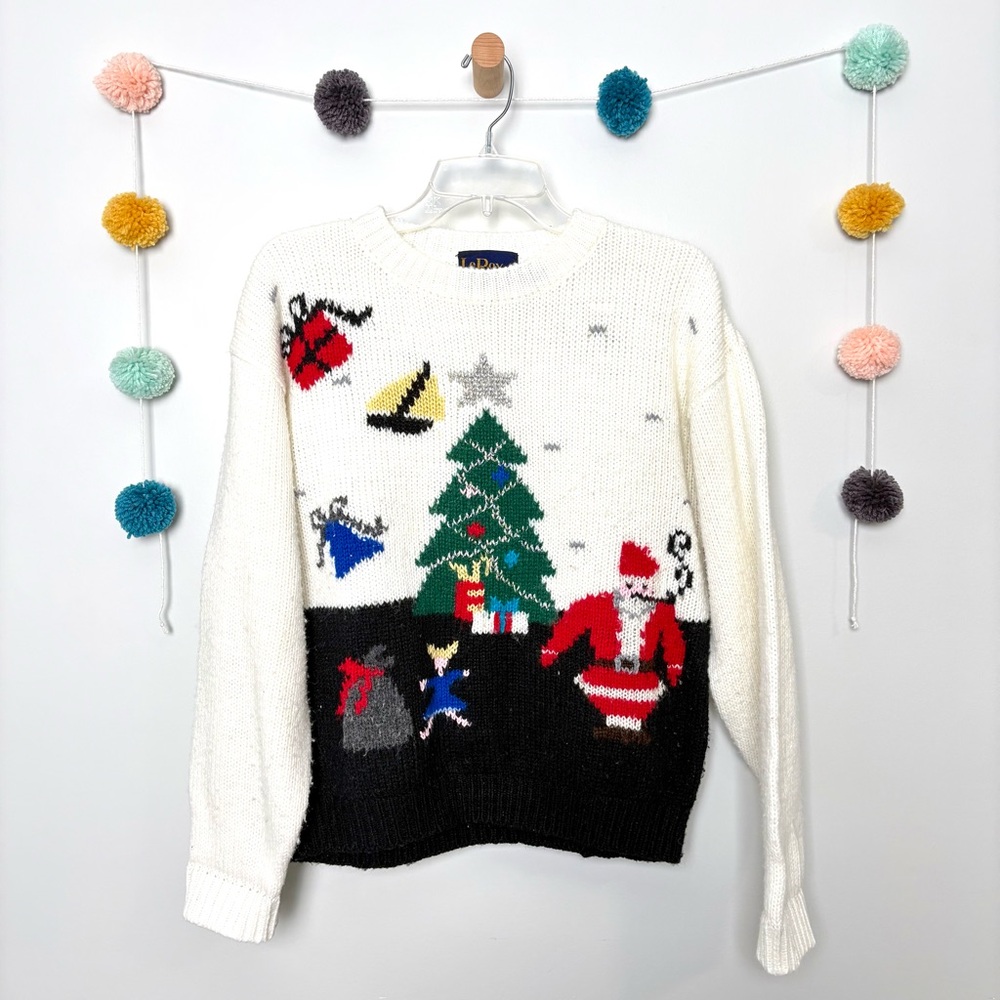 LeRoy Knitwear Vintage Christmas Sweater Scene